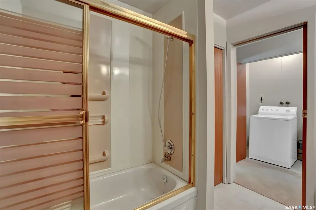 715 Connaught Street Regina SK S4T 4S5