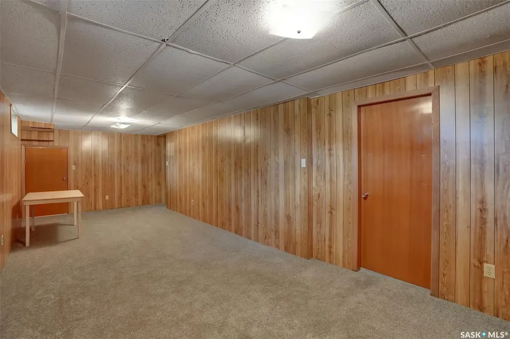 715 Connaught Street Regina SK S4T 4S5