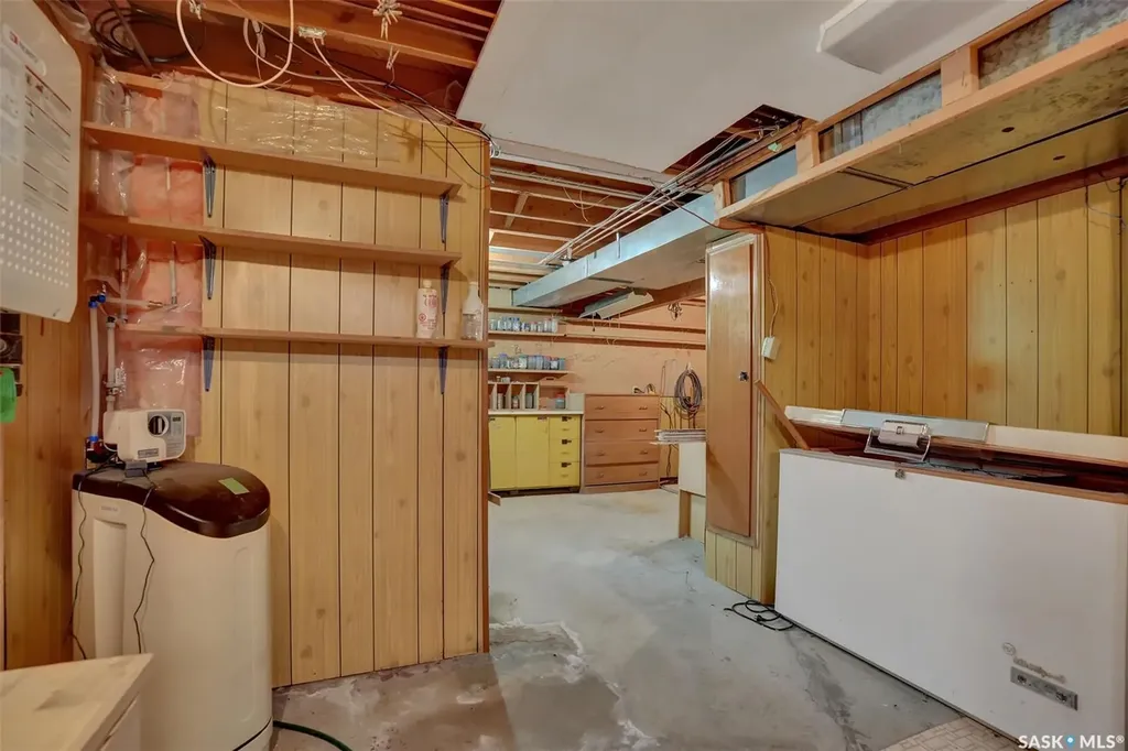 715 Connaught Street Regina SK S4T 4S5