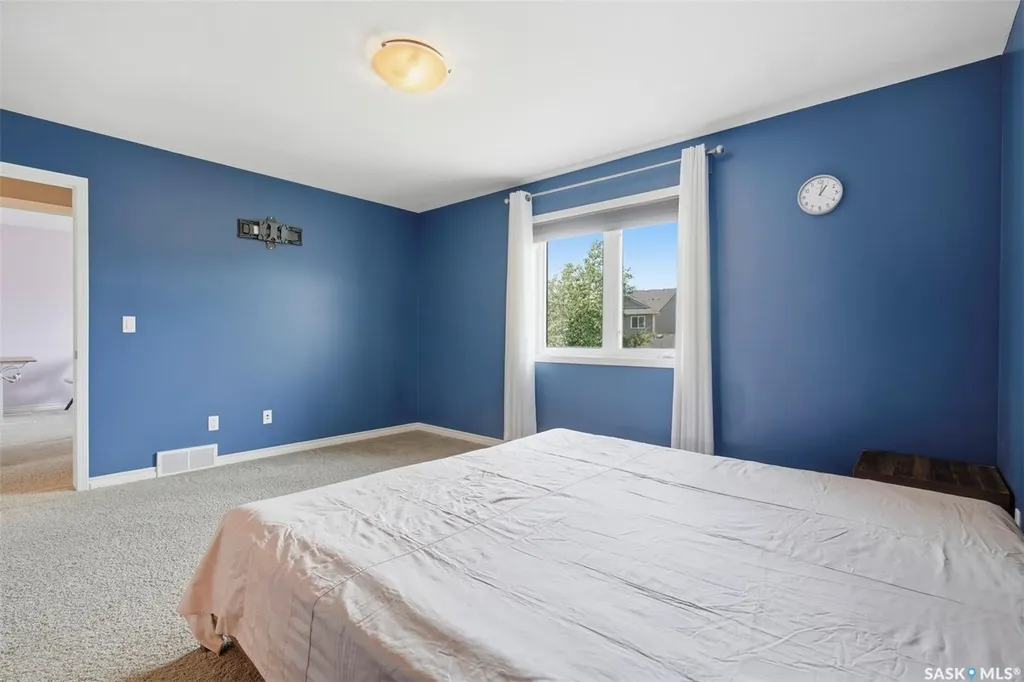 110 Robertson Cove Saskatoon SK S7T 0E3