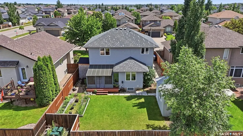 110 Robertson Cove Saskatoon SK S7T 0E3