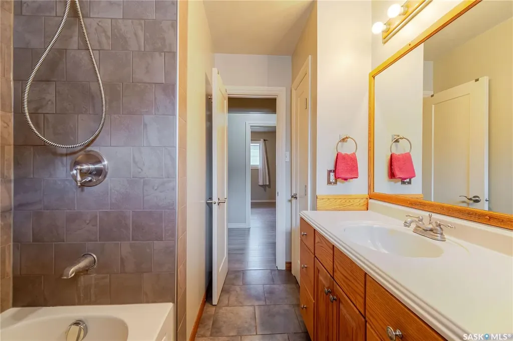 1014 Hopkins Crescent Moose Jaw SK S6H 3E7