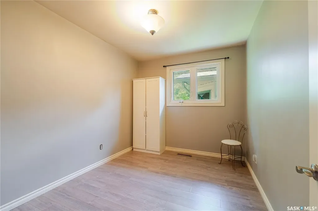1014 Hopkins Crescent Moose Jaw SK S6H 3E7