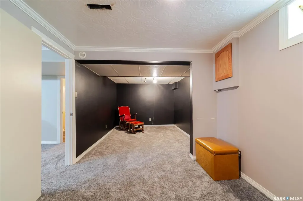 1014 Hopkins Crescent Moose Jaw SK S6H 3E7