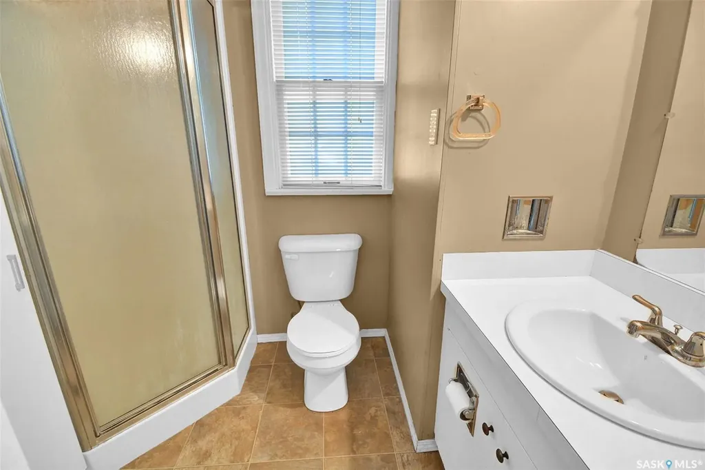 420 Cumberland Avenue S Saskatoon SK S7N 1L5