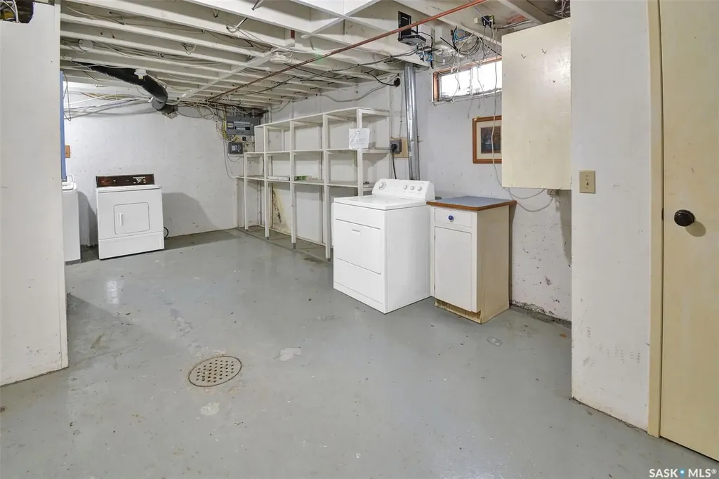420 Cumberland Avenue S Saskatoon SK S7N 1L5