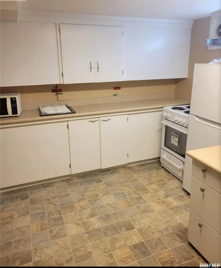 420 Cumberland Avenue S Saskatoon SK S7N 1L5