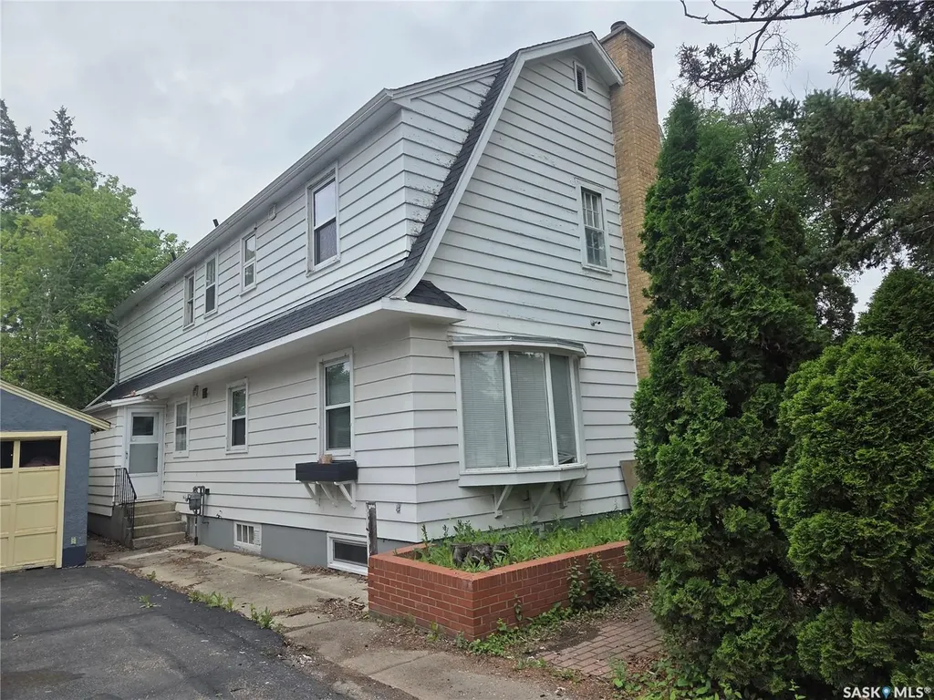 420 Cumberland Avenue S Saskatoon SK S7N 1L5