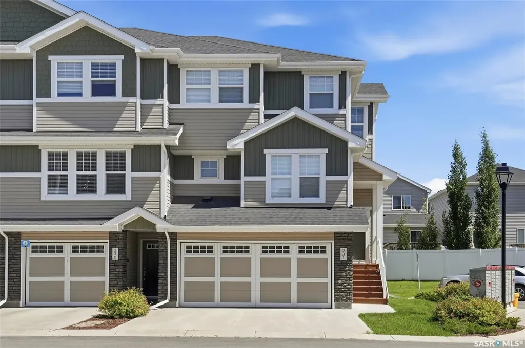 1220 Pringle Way Saskatoon SK S7T 1C9