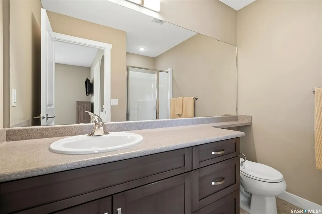 1220 Pringle Way Saskatoon SK S7T 1C9