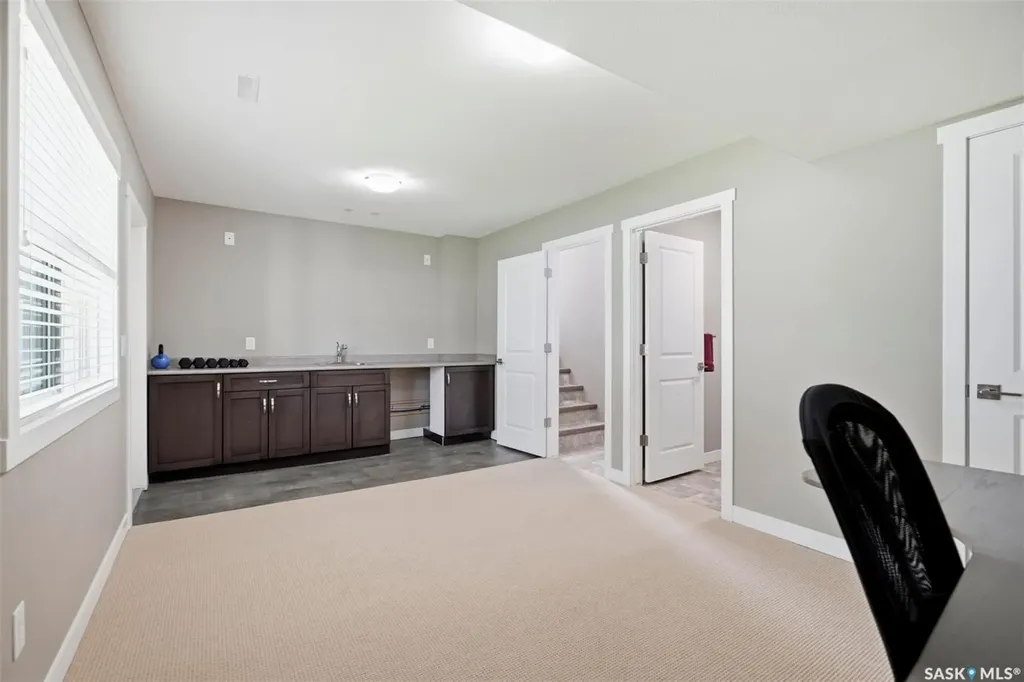 1220 Pringle Way Saskatoon SK S7T 1C9