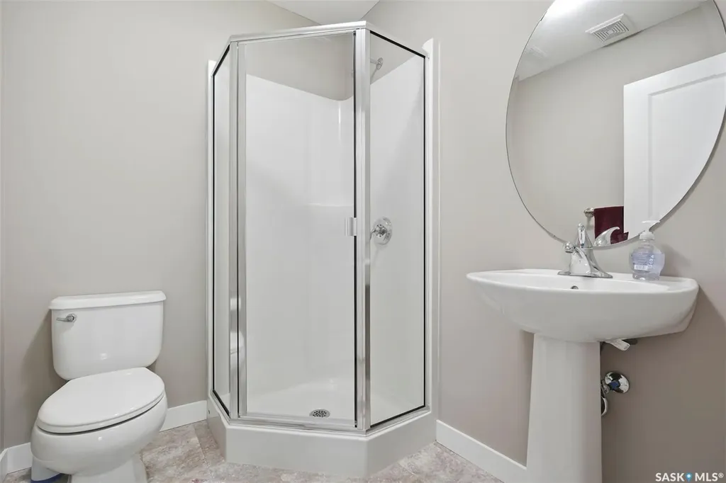 1220 Pringle Way Saskatoon SK S7T 1C9