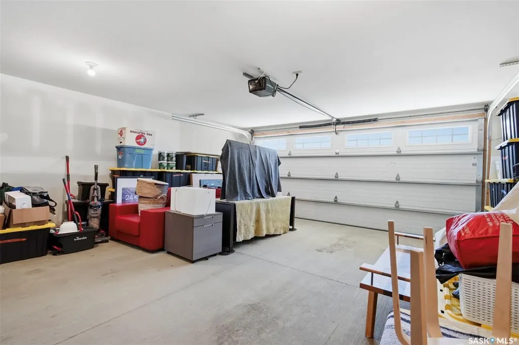 1220 Pringle Way Saskatoon SK S7T 1C9