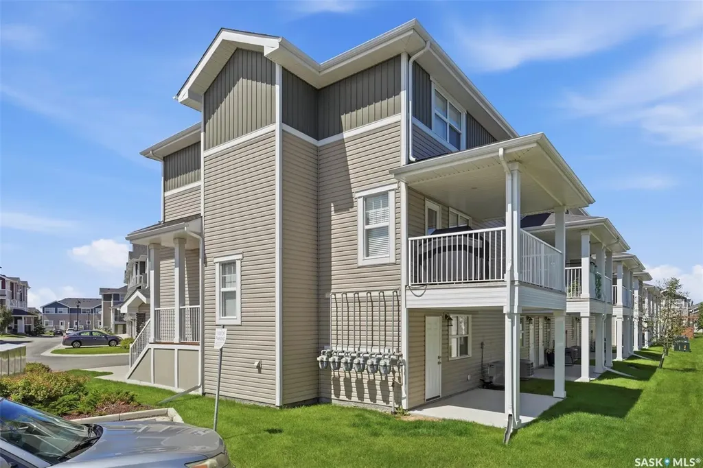 1220 Pringle Way Saskatoon SK S7T 1C9