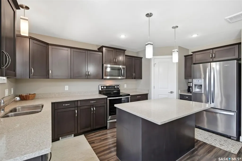 1220 Pringle Way Saskatoon SK S7T 1C9
