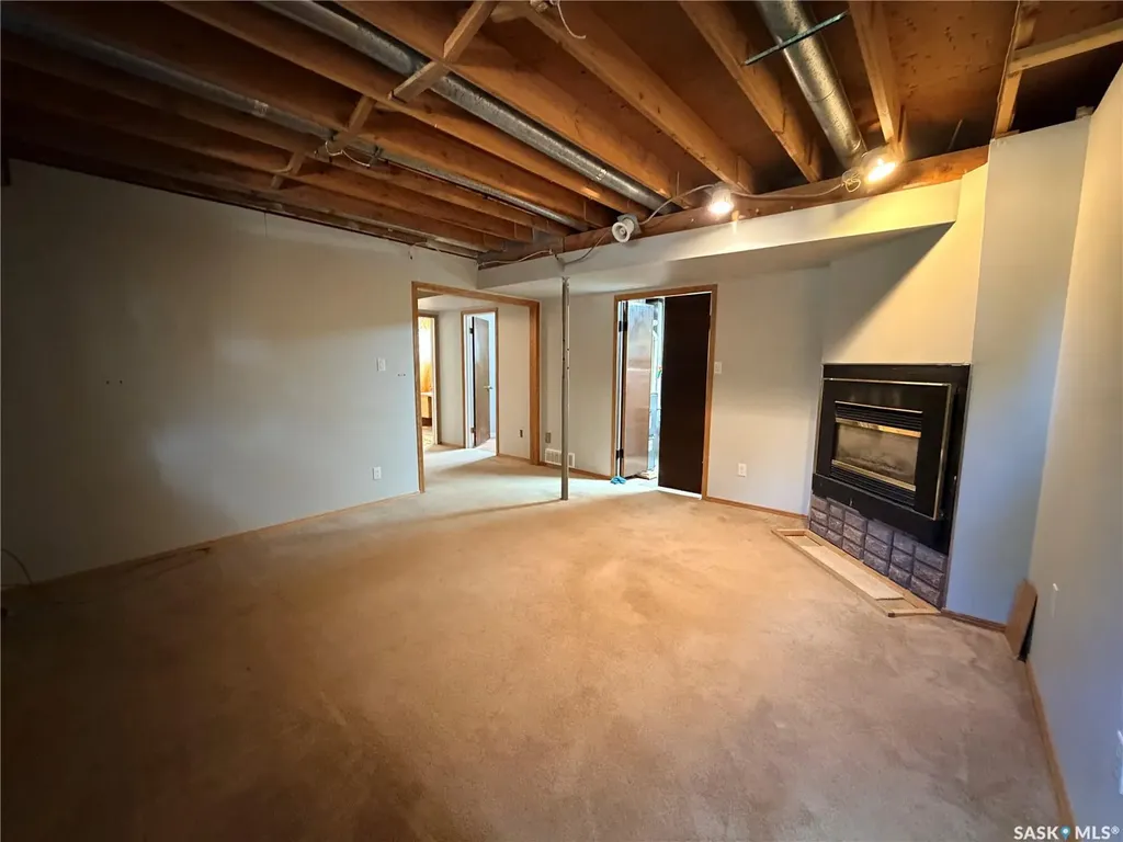 2221 Bedford Avenue E Regina SK S4N 0H1
