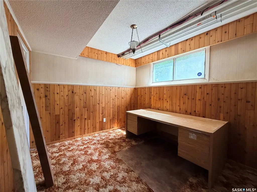 2221 Bedford Avenue E Regina SK S4N 0H1