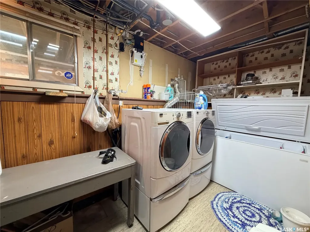 2221 Bedford Avenue E Regina SK S4N 0H1