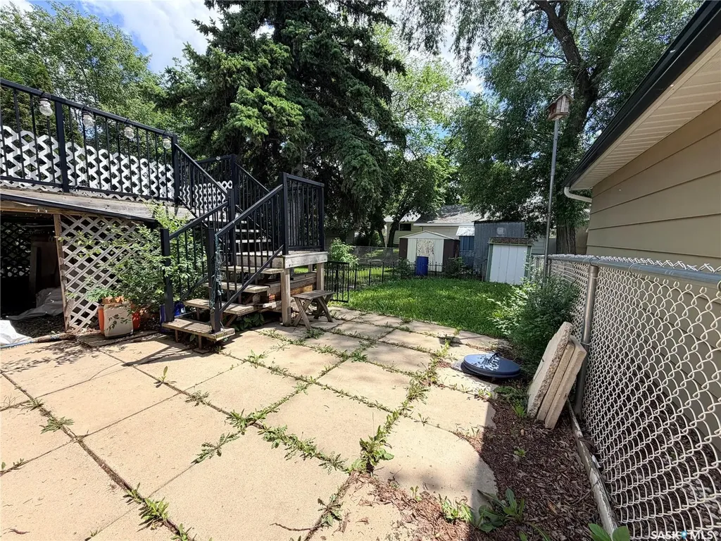 2221 Bedford Avenue E Regina SK S4N 0H1