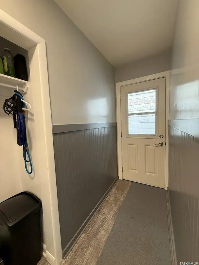 212 7th Avenue W Kindersley SK S0L 1S0