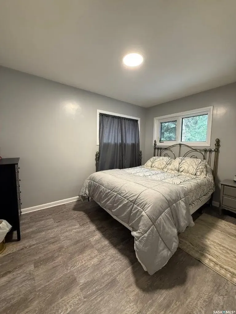 212 7th Avenue W Kindersley SK S0L 1S0