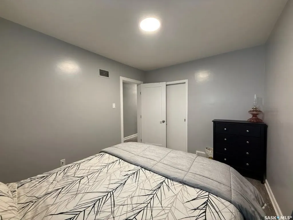 212 7th Avenue W Kindersley SK S0L 1S0