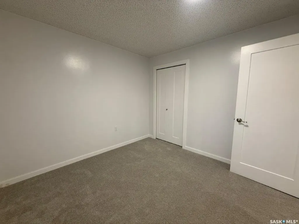 212 7th Avenue W Kindersley SK S0L 1S0