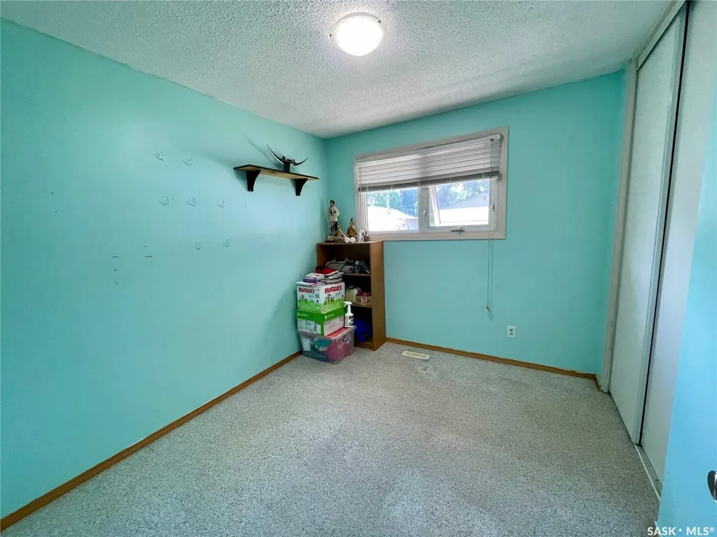 142 Cannon Street Regina SK S4N 4E3