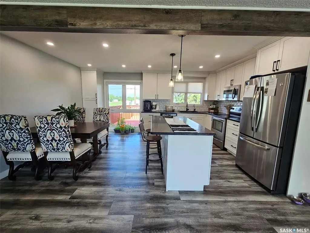 407 5th Street W Wilkie SK S0K 4W0