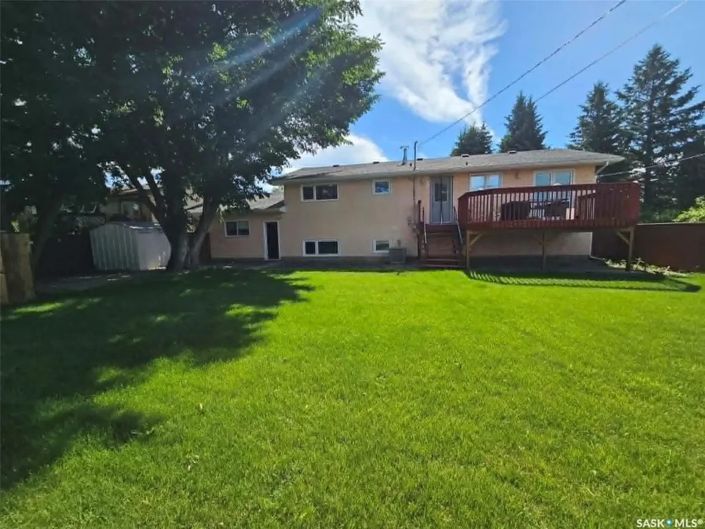 407 5th Street W Wilkie SK S0K 4W0