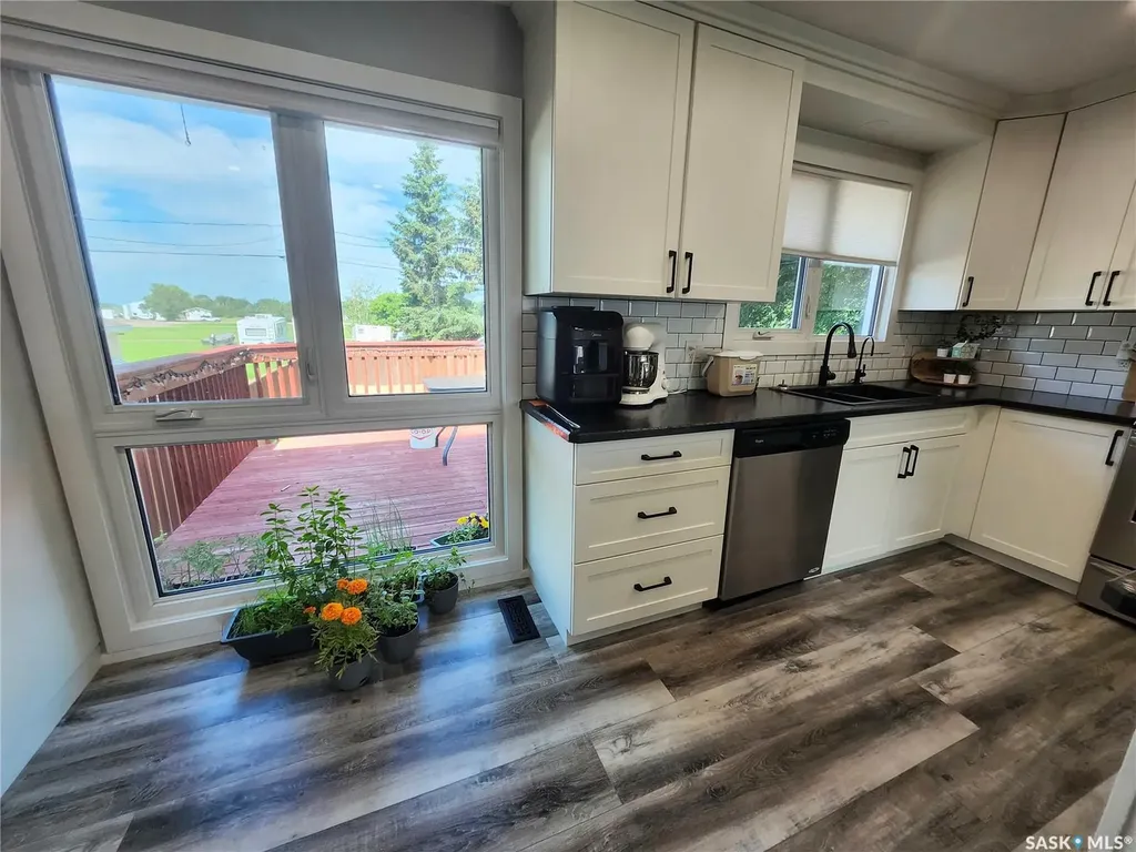 407 5th Street W Wilkie SK S0K 4W0