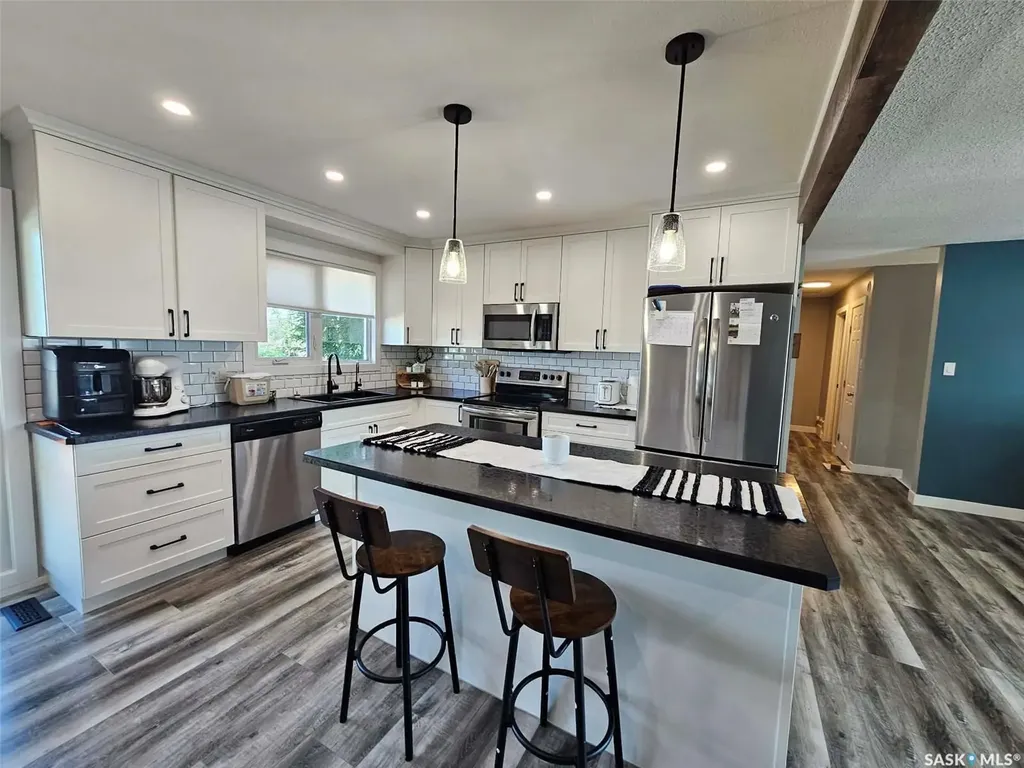 407 5th Street W Wilkie SK S0K 4W0