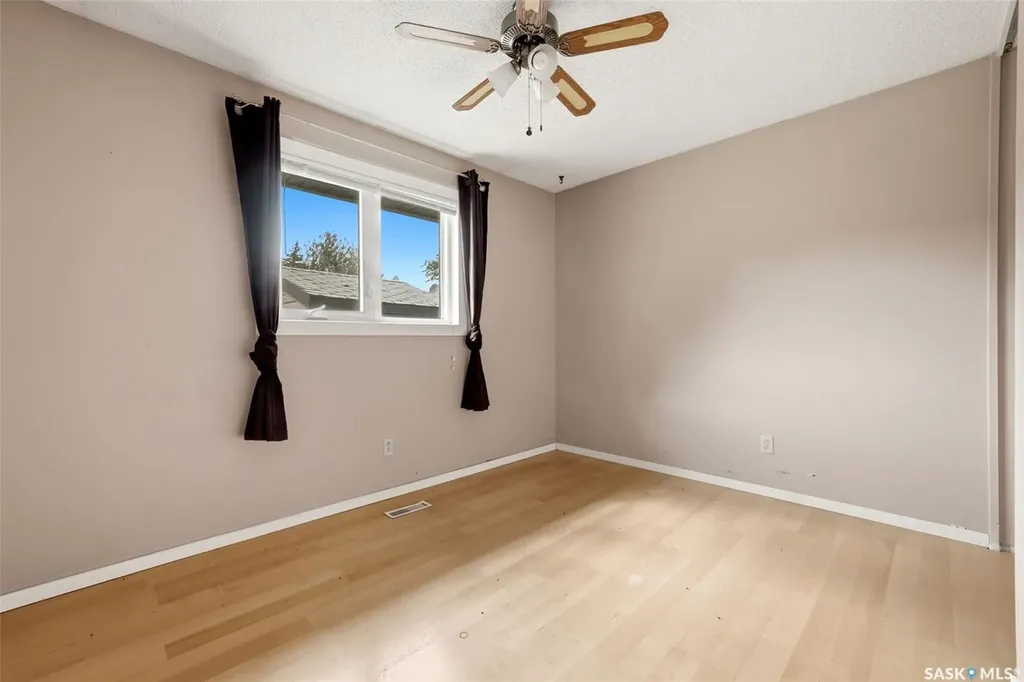 6 Osborne Crescent Regina SK S4R 5J1