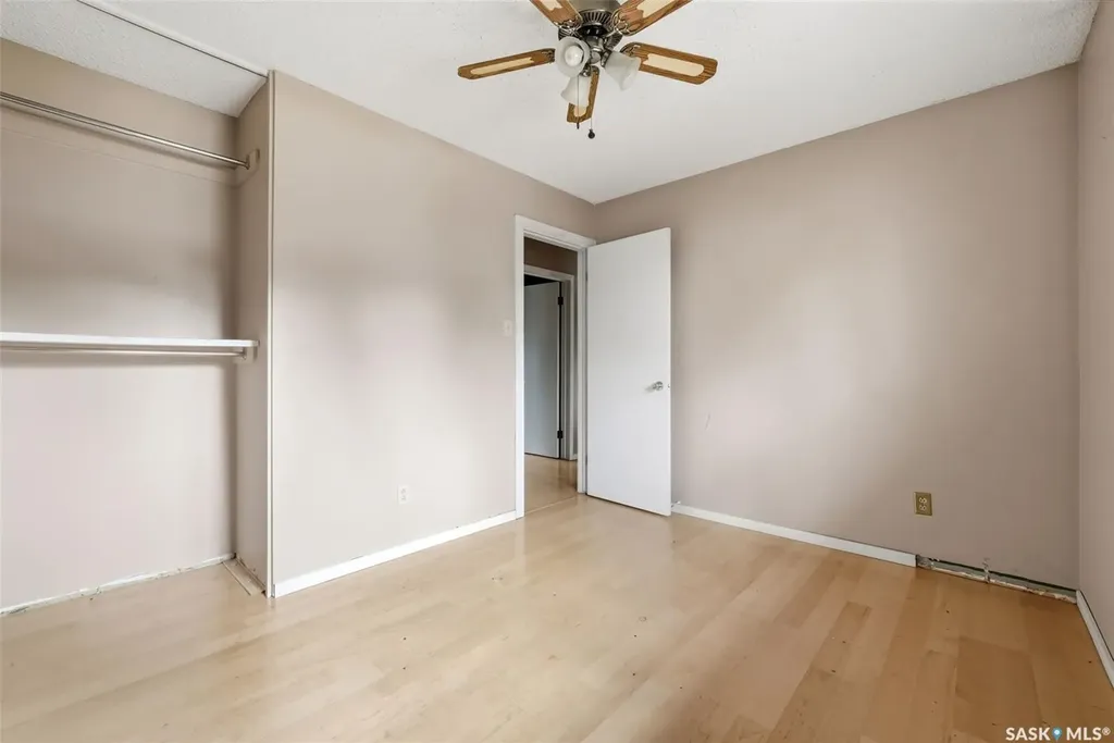 6 Osborne Crescent Regina SK S4R 5J1