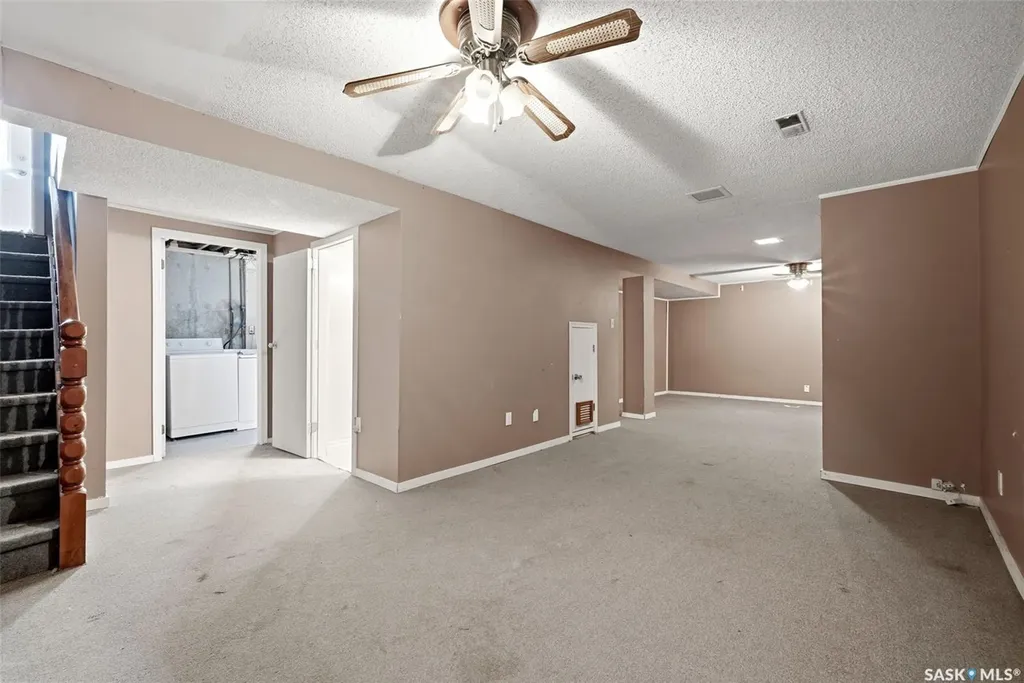 6 Osborne Crescent Regina SK S4R 5J1