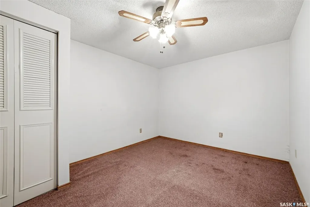 6 Osborne Crescent Regina SK S4R 5J1