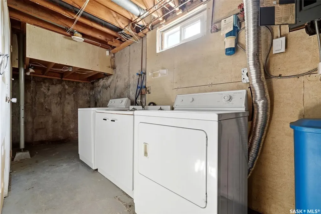 6 Osborne Crescent Regina SK S4R 5J1
