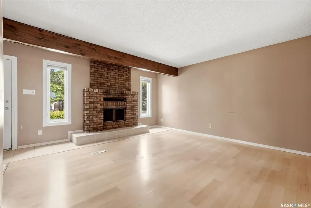 6 Osborne Crescent Regina SK S4R 5J1