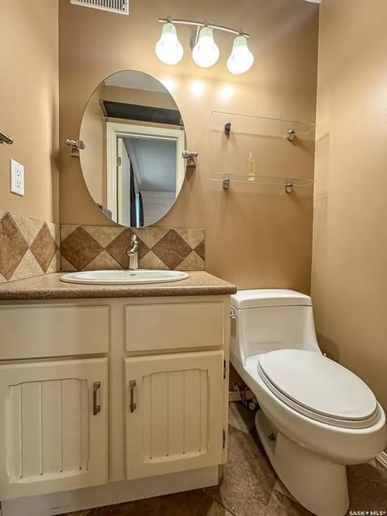 437 Russell Crescent Swift Current SK S9H 4S6