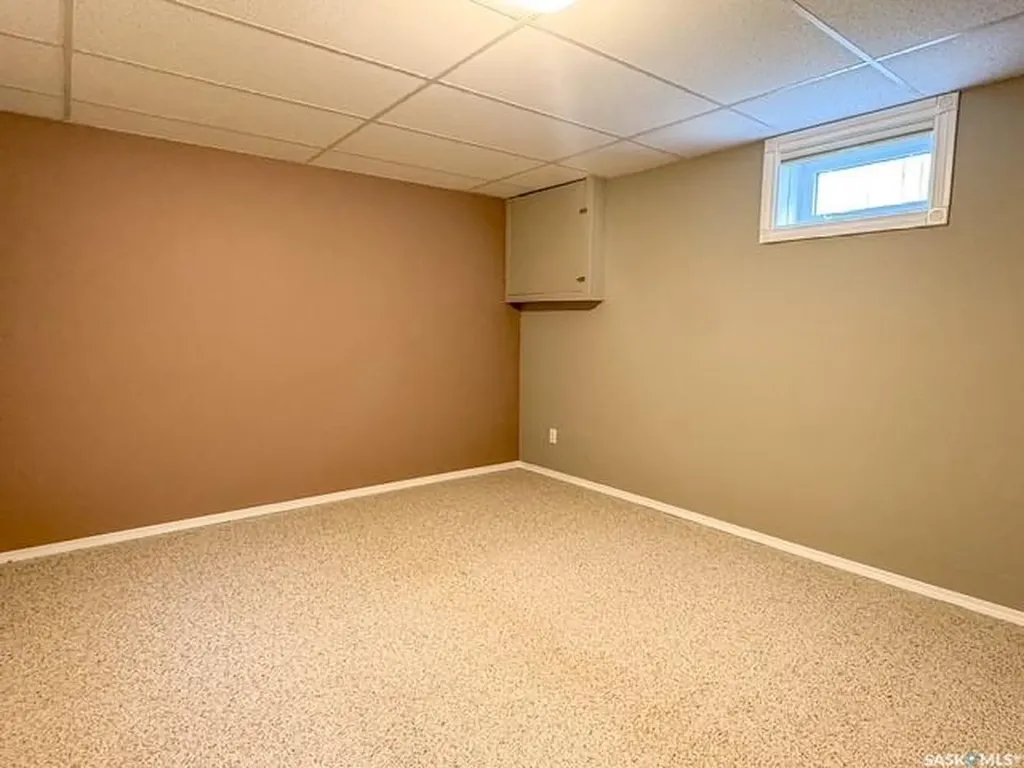 437 Russell Crescent Swift Current SK S9H 4S6