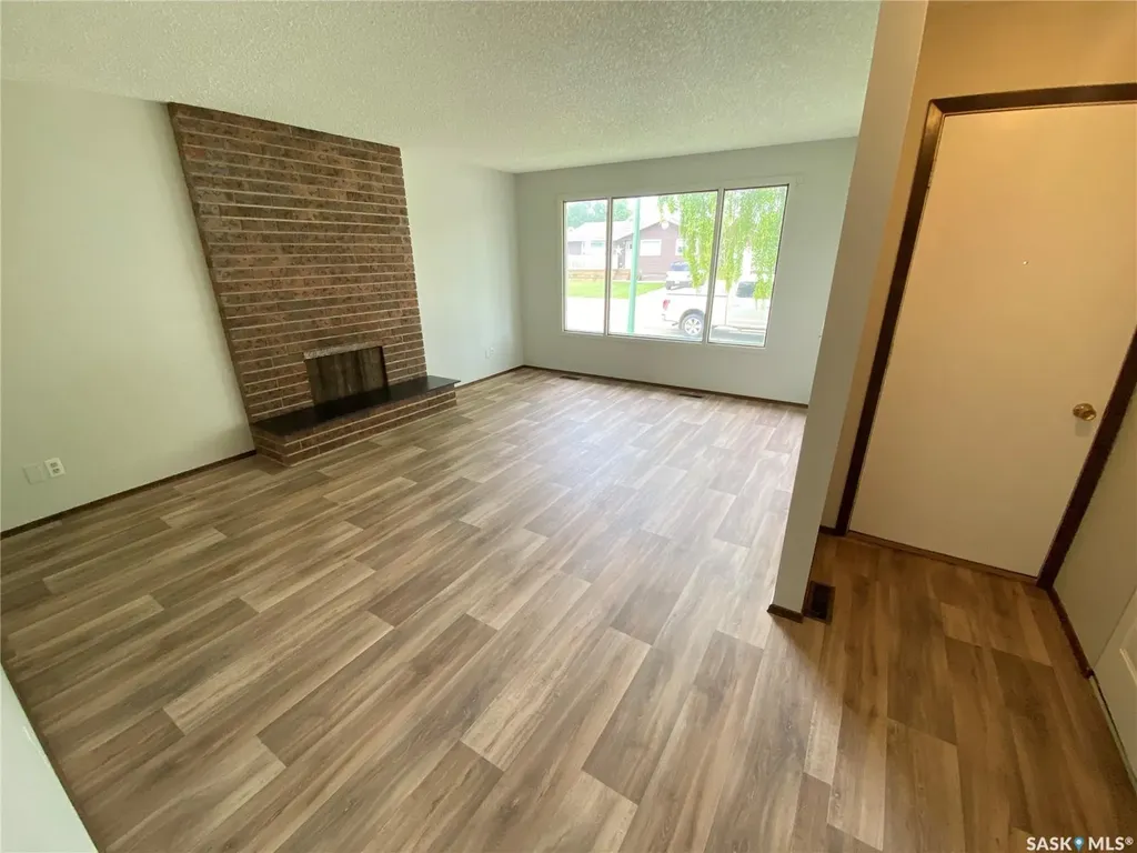58 Stewart Crescent Yorkton SK S3N 3J5