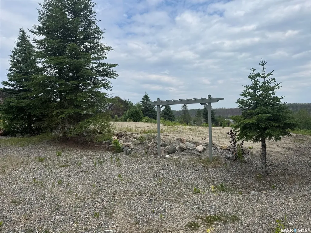 226 Eagle Point Drive La Ronge SK S0J 1L0