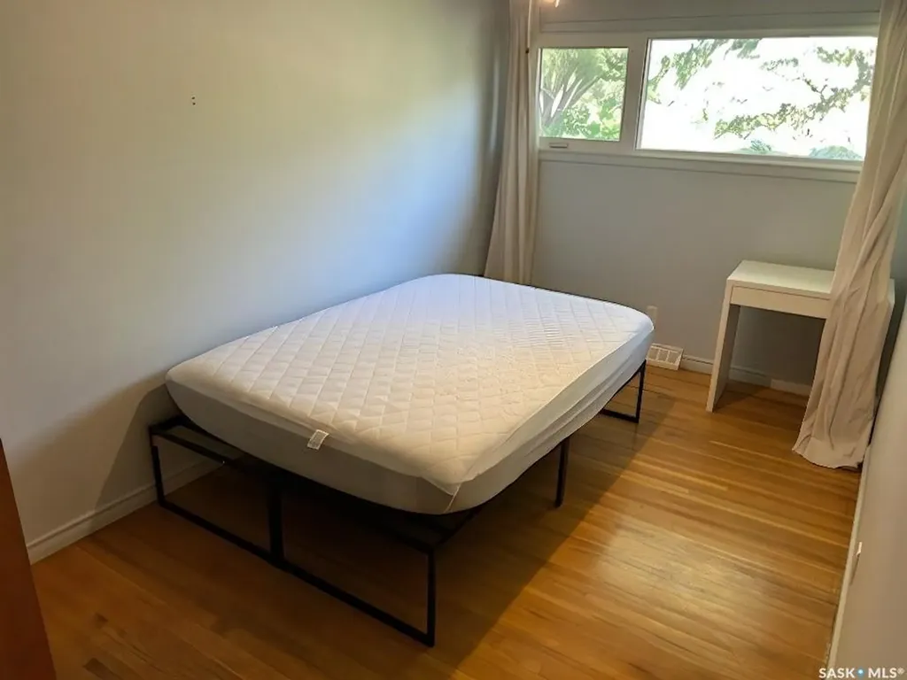 2104 Preston Avenue S Saskatoon SK S7J 2E8