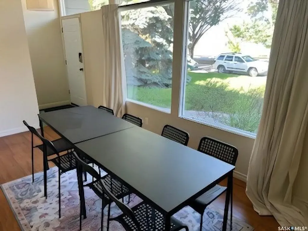 2104 Preston Avenue S Saskatoon SK S7J 2E8