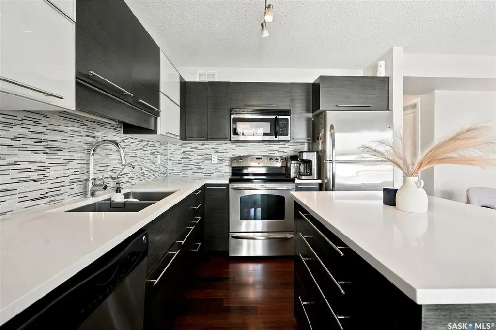 410 Ledingham Way Saskatoon SK S7V 0C4