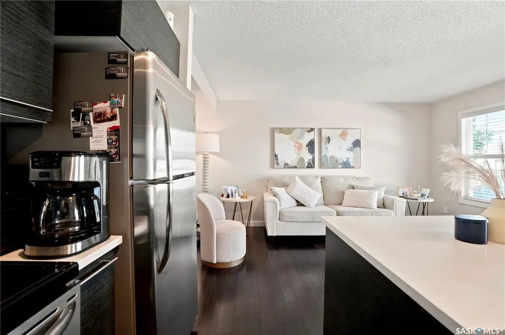 410 Ledingham Way Saskatoon SK S7V 0C4