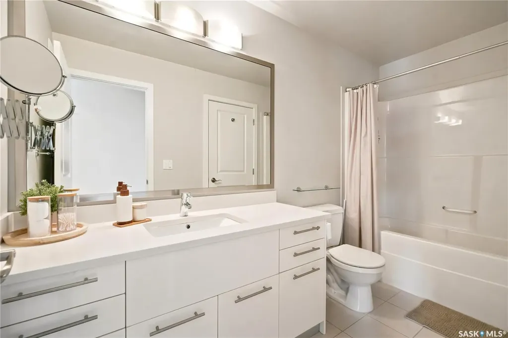 410 Ledingham Way Saskatoon SK S7V 0C4