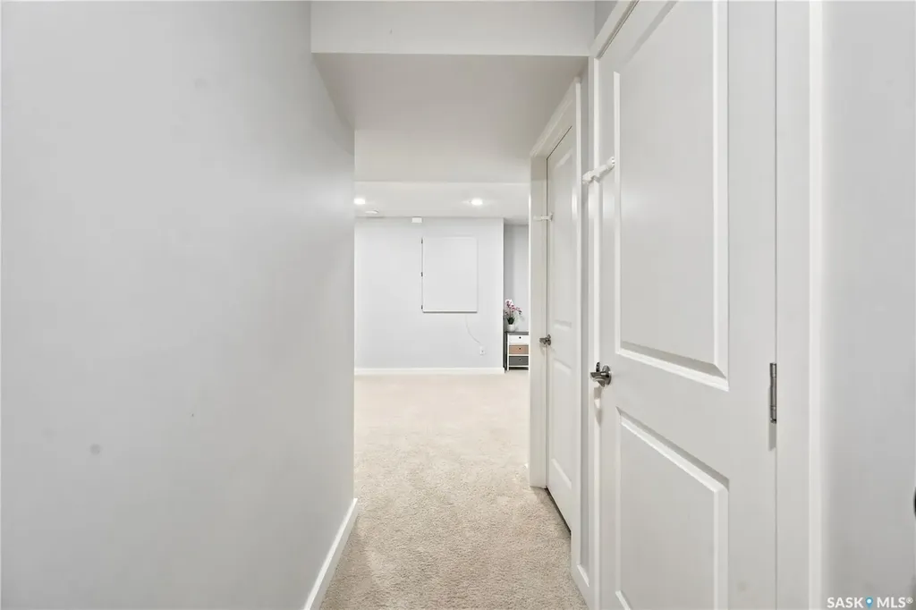 410 Ledingham Way Saskatoon SK S7V 0C4