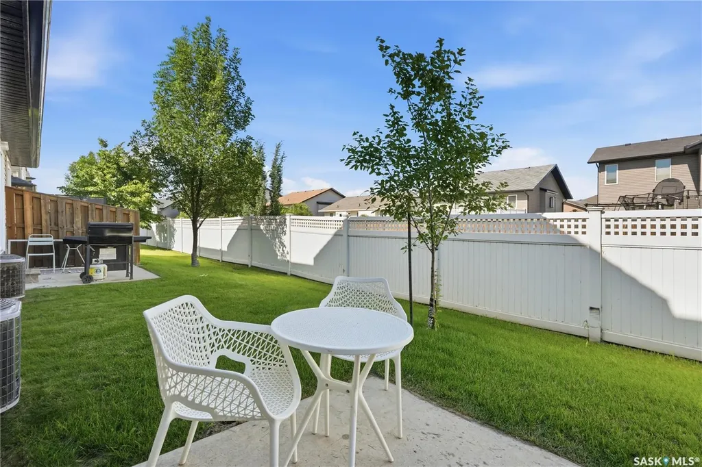 410 Ledingham Way Saskatoon SK S7V 0C4