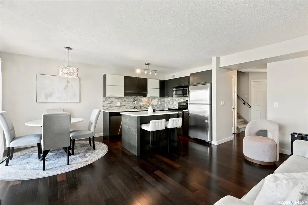 410 Ledingham Way Saskatoon SK S7V 0C4